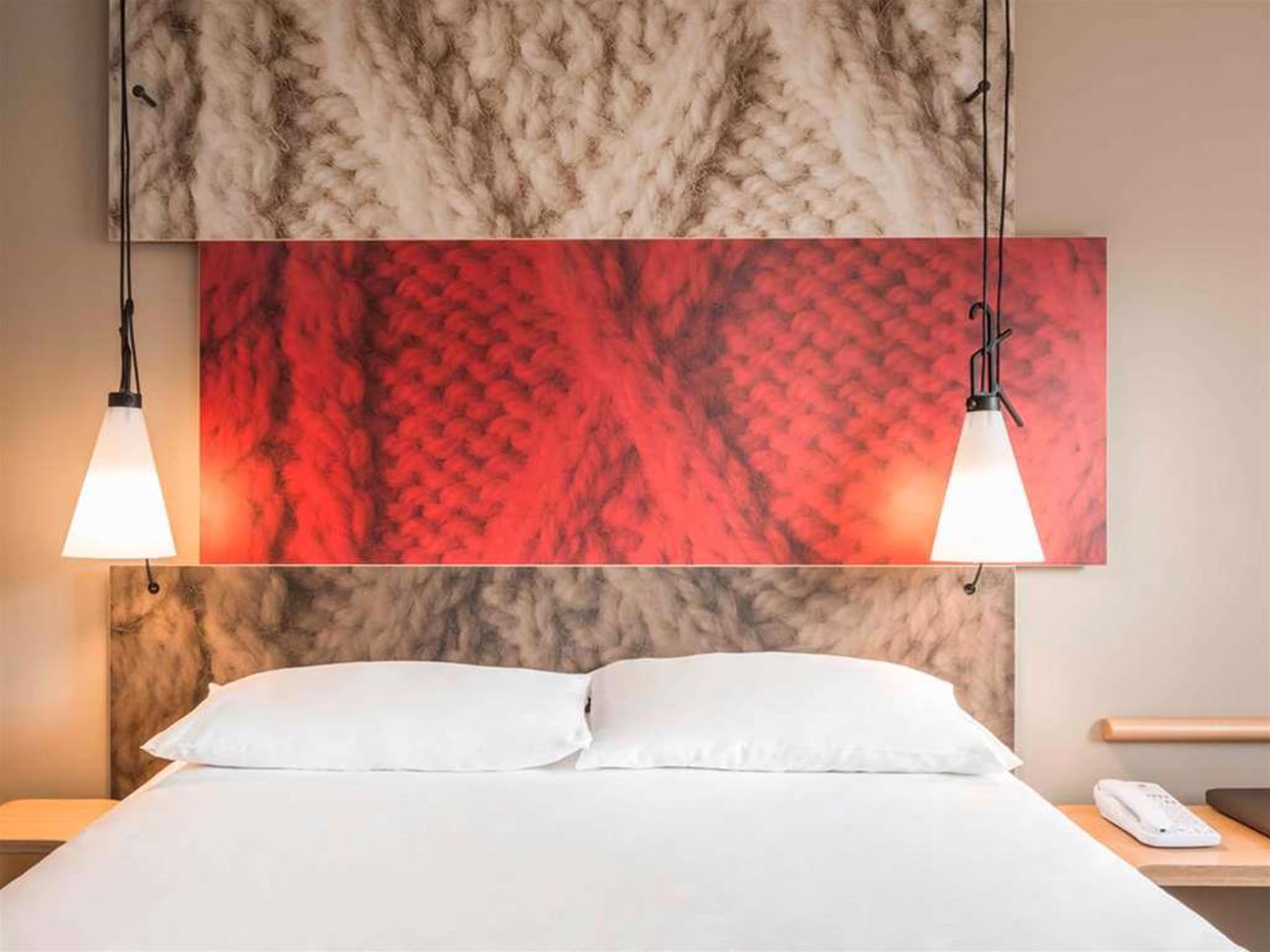 ไอบิส ปารีส ปอร์ เดอ คลิชี ซองทร์ Hotel กลีชี ภายนอก รูปภาพ